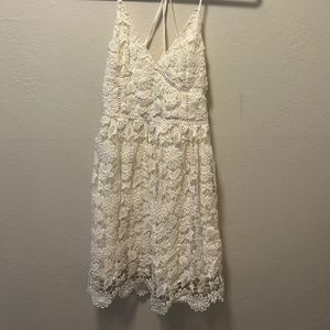 Hollister White Floral Lace Mini Dress (Size Small)
